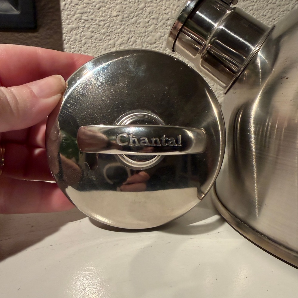 Chantal Stainless Whistling Tea Kettle - Picture 2 of 5